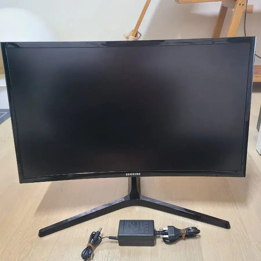 삼성 24인치 144Hz 게이밍 커브드 모니터 틸트가능 C24RG50FQ