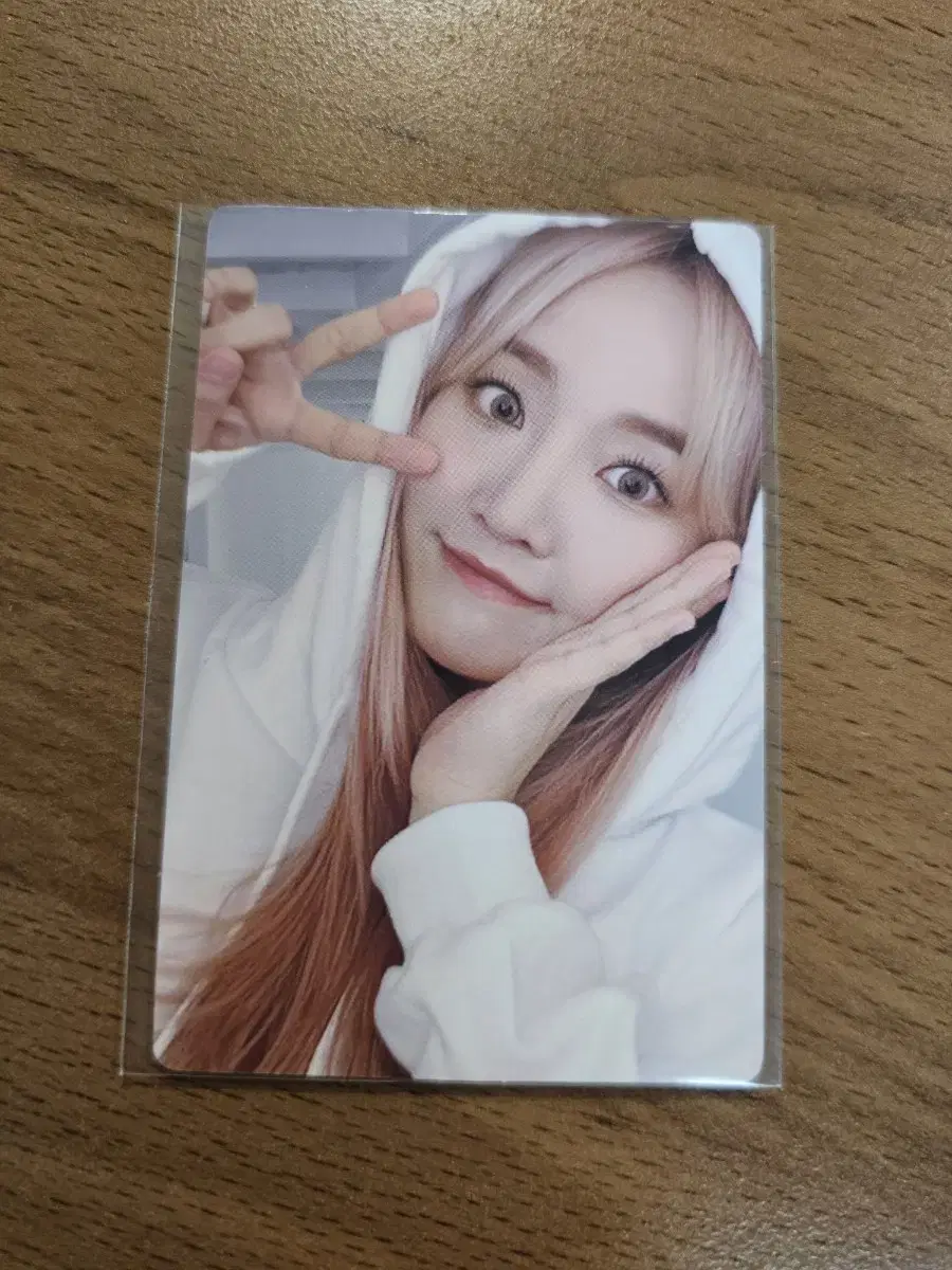 Yoon Ha lightstick ver1 photocard