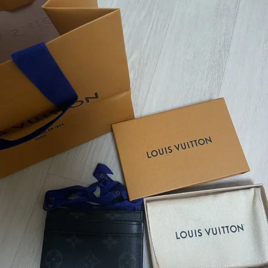 Louis Vuitton Double Card Holder Monogra