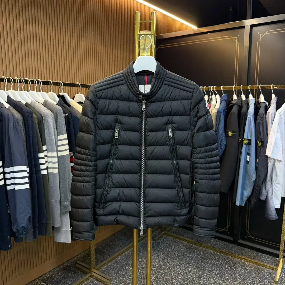 { Brand New } Moncler Amio Rider Lightweight Padding