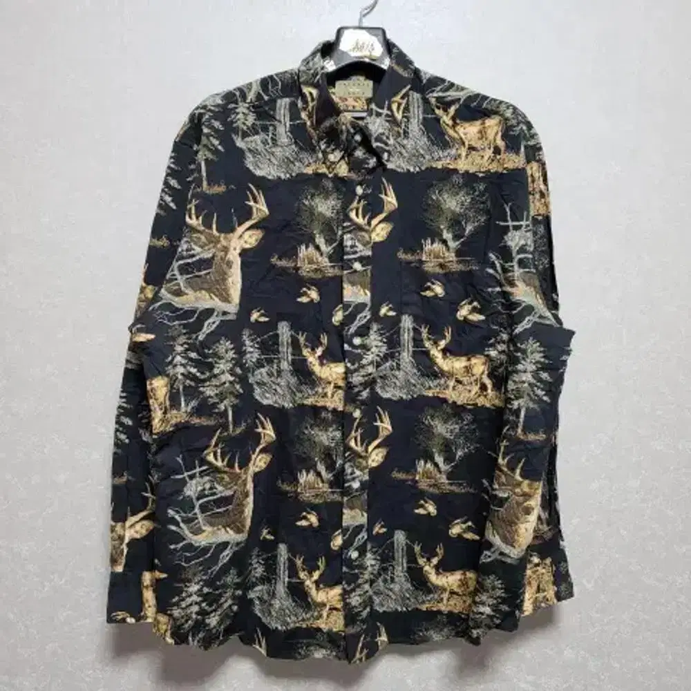 L-XL Patterned Shirts (c608)