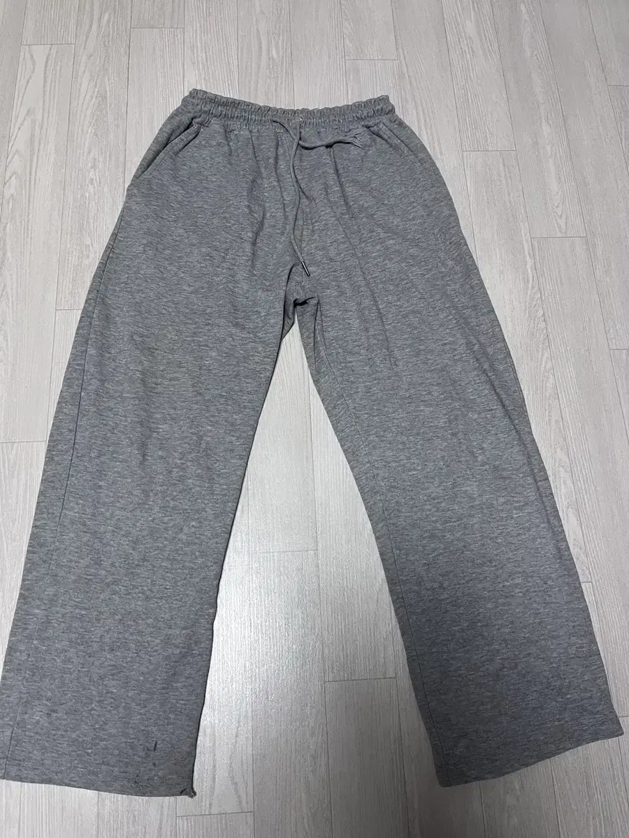 Gray wide-legged pants