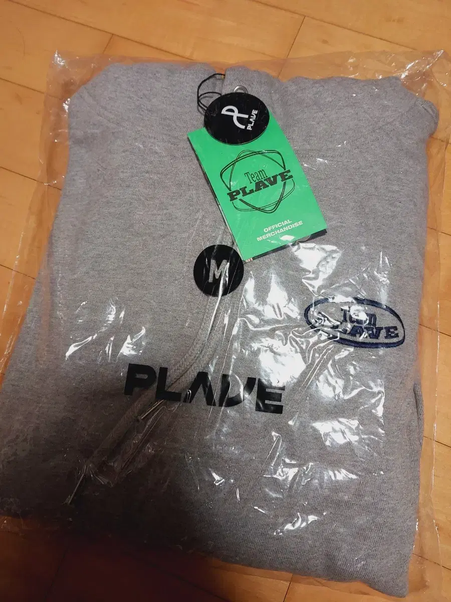 Plave Hoodie Gray M sealed New (TacO, Photocard X)