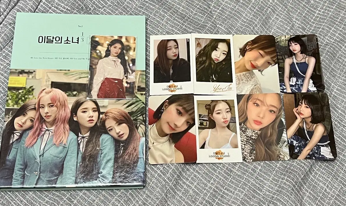 LOONA girl of the month loona love&live limited edition album sell