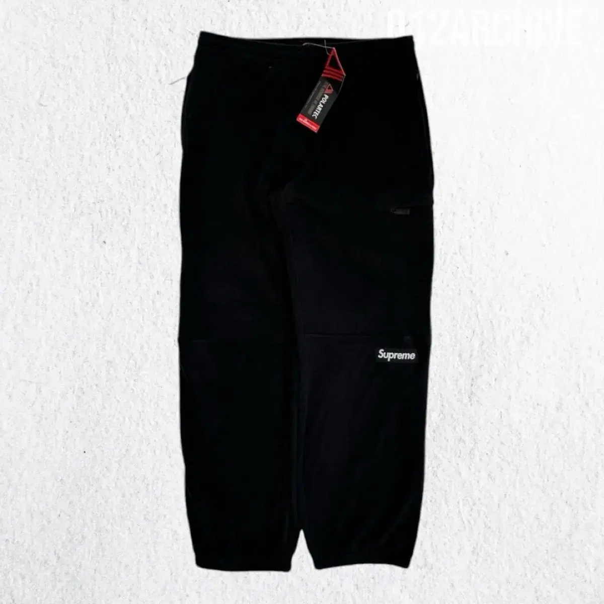 Supreme Polartec Pants Black 22FW (worn by Jennie)