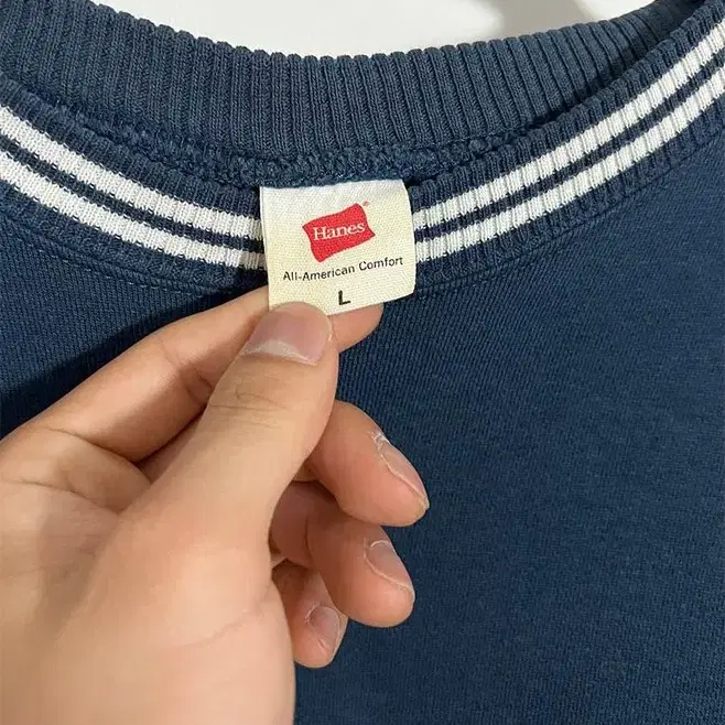 Hanes logo sweatshirts