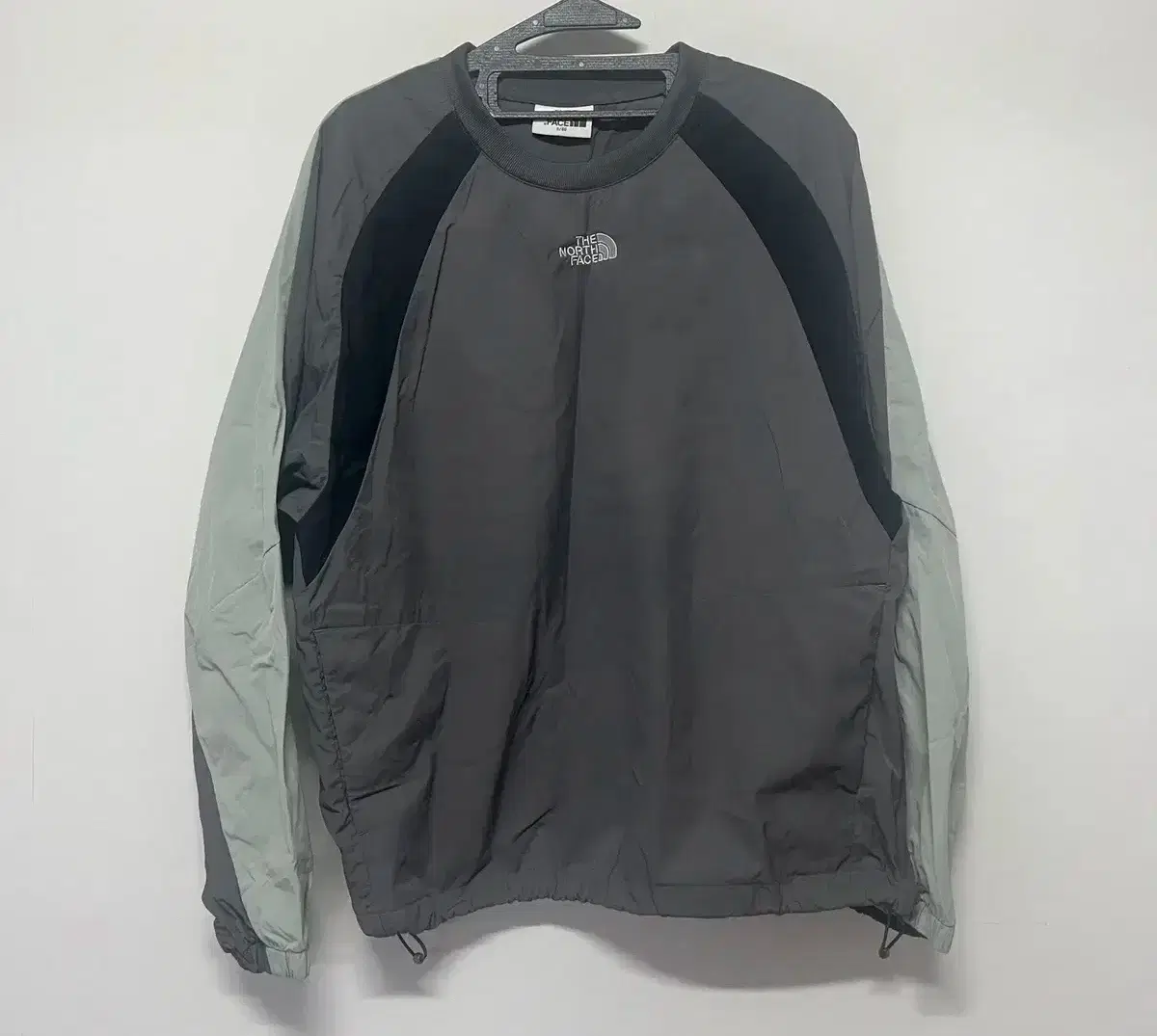 The North Face White Belly Nylon Sweat sell S