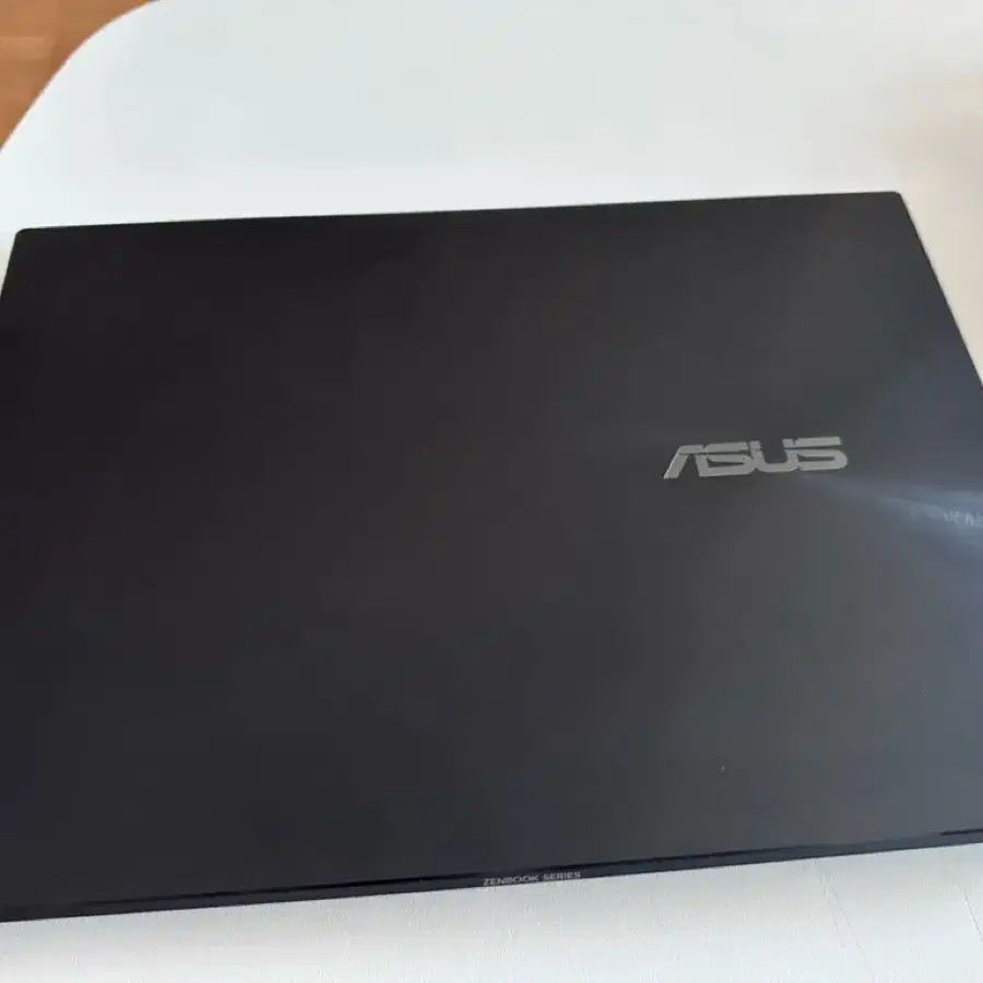 ASUS 젠북 OLed