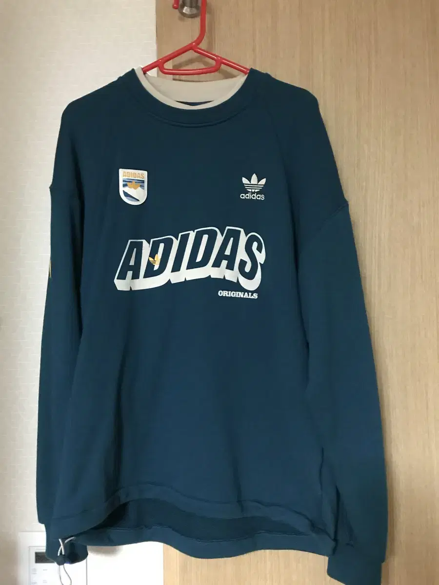 Adidas sweatshirt for sale!