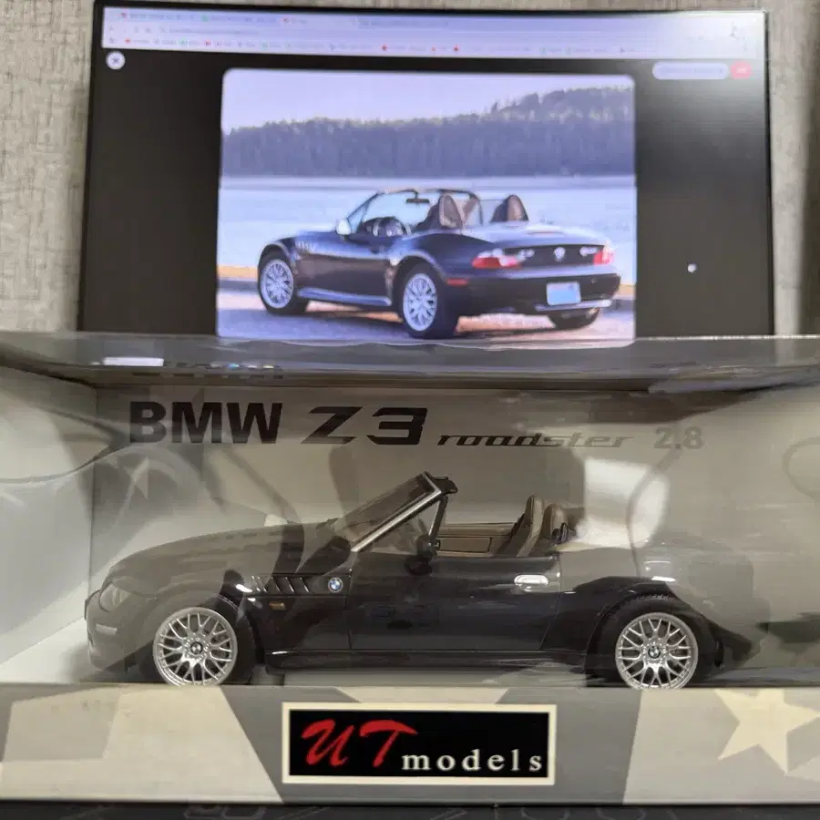 UT BMW Z3 로드스터 1:18 다이캐스트 미니카 피규어 핫토이 건담