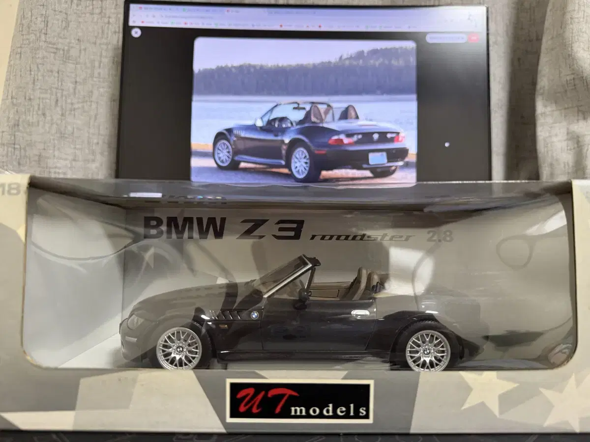 UT BMW Z3 로드스터 1:18 다이캐스트 미니카 피규어 핫토이 건담