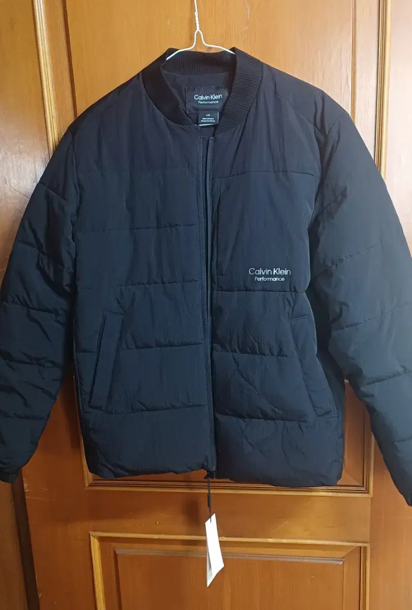 (NEW) Calvin Klein Padded 100 L Lightweight CK 105 Short Padded Men's Padded Jacket