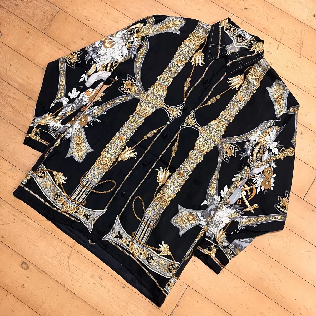 Gianni Versace Versace Black Renaissance Pattern Shirt 105