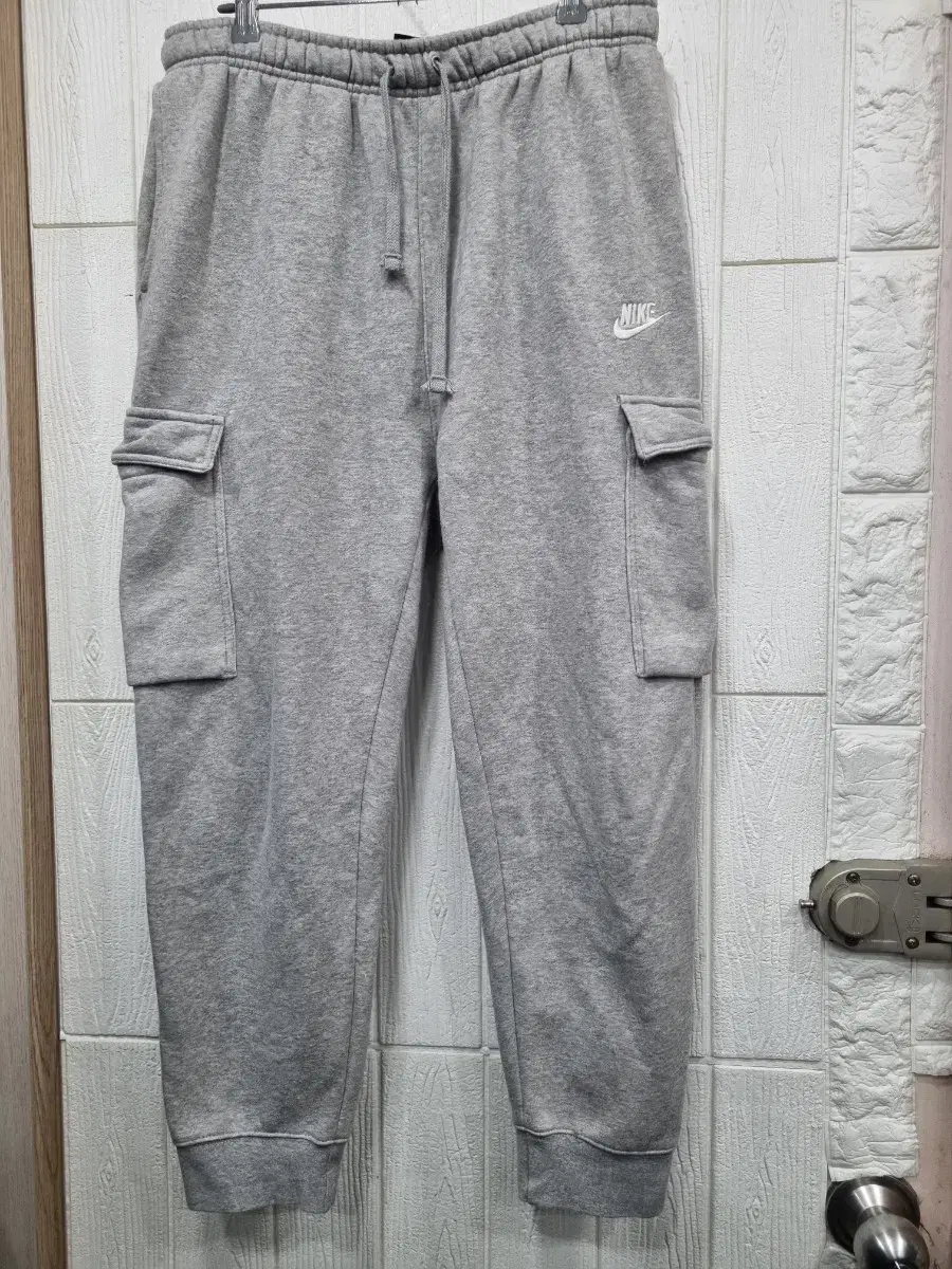 Nike Jogger Pants size 105