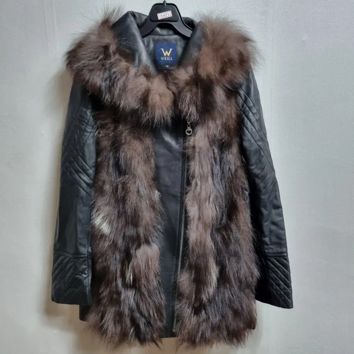 K493 Women's Fox Sheepskin Coat