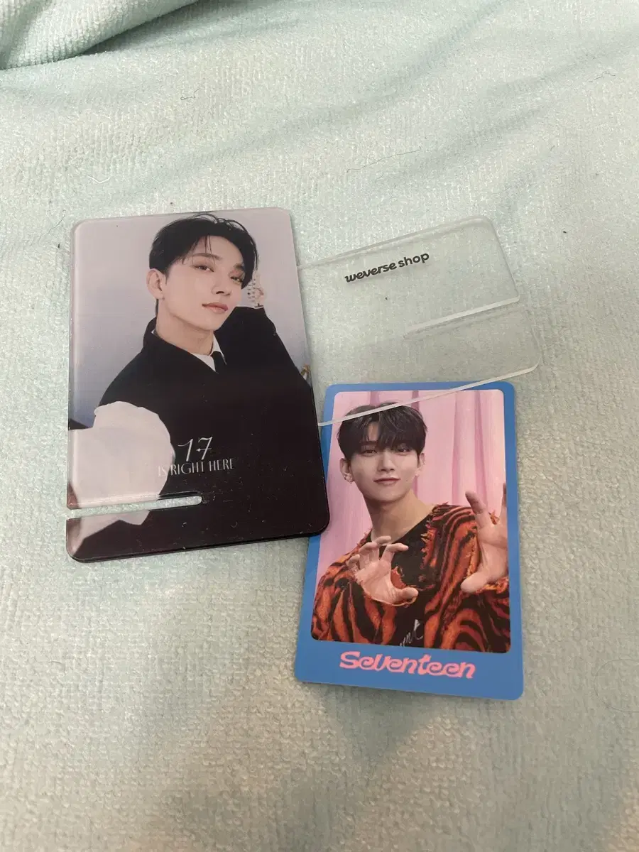 Jeonghan, joshua acrylic phone holder