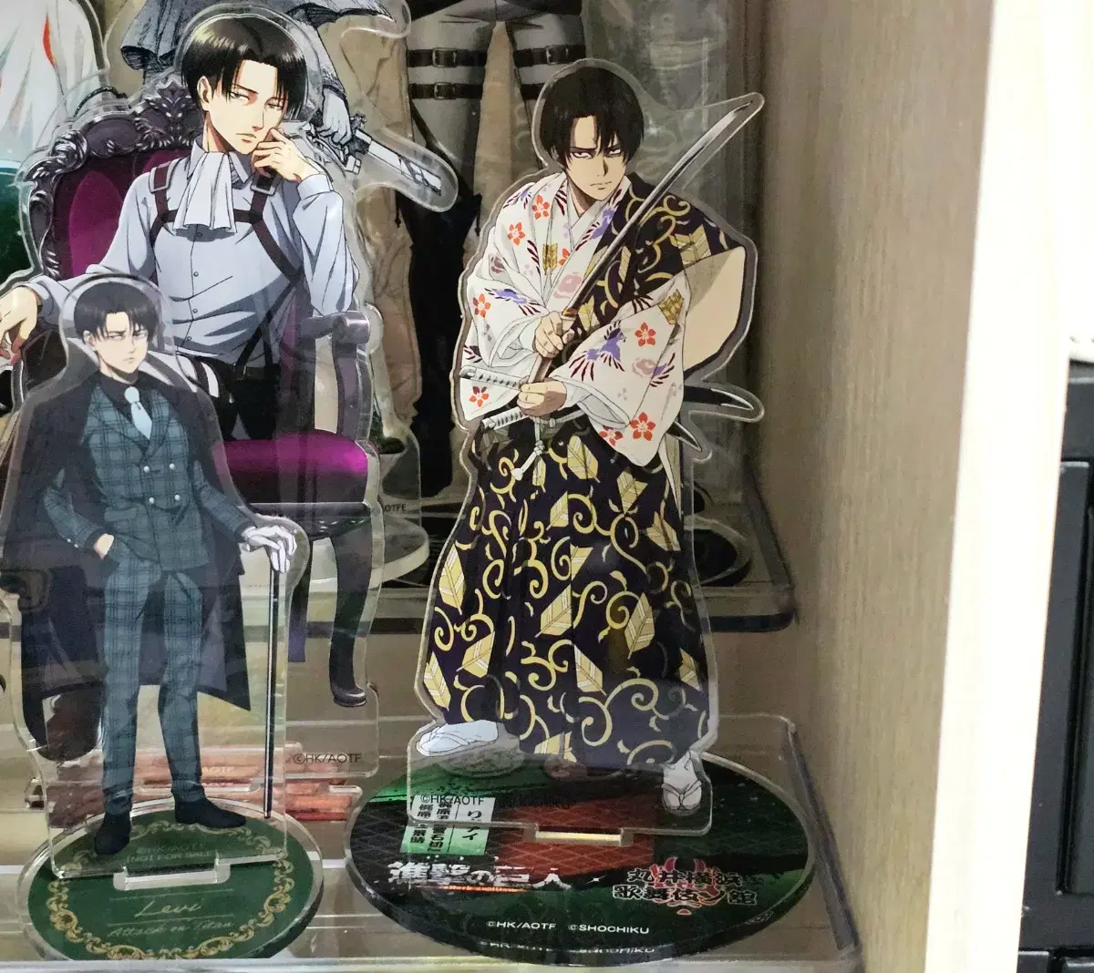 Attack on Titan: Levi Kabuki acrylic sells