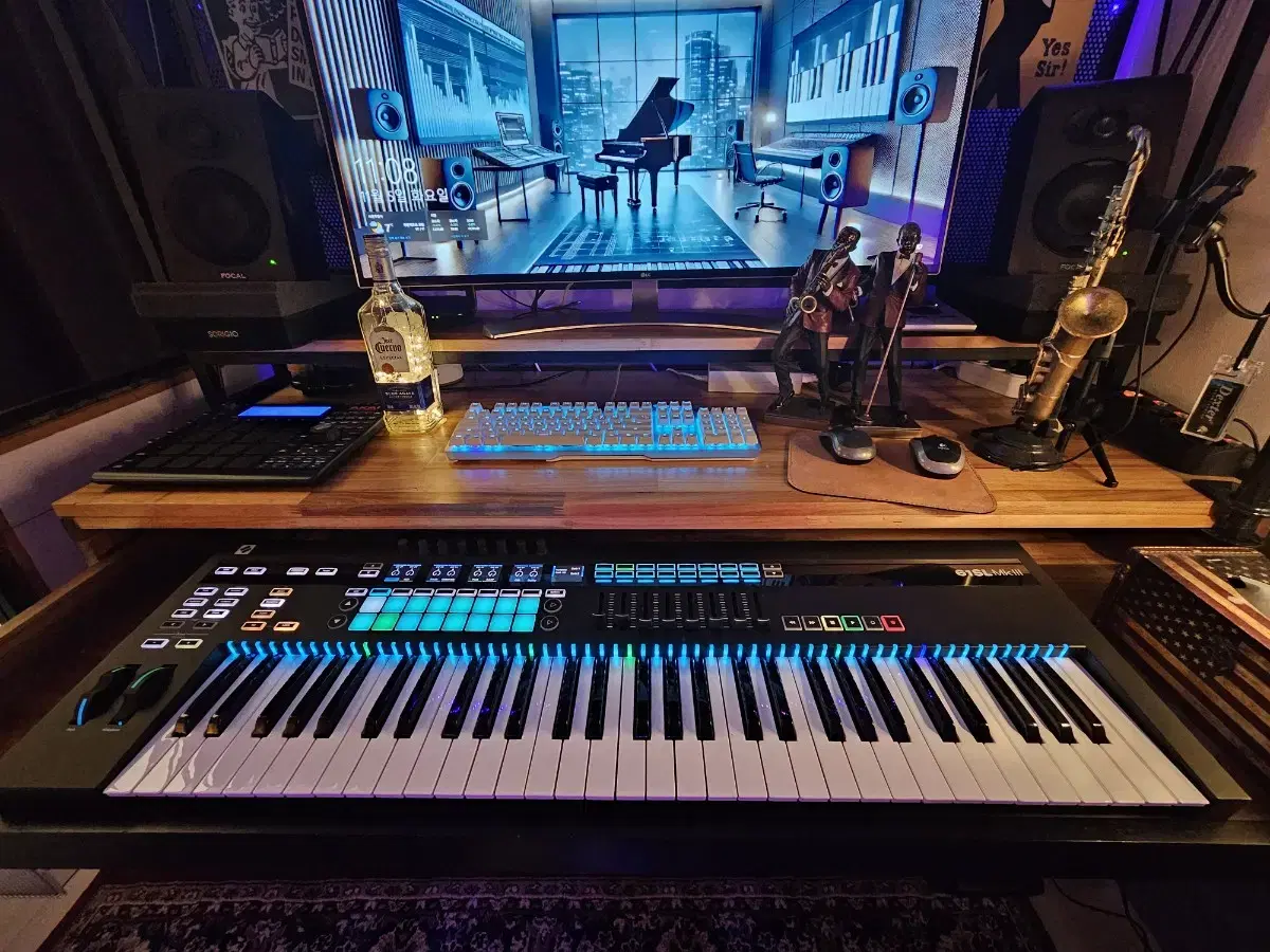 Novation 61SL Mk3 마스터 키보드 - 거의 새 상품!