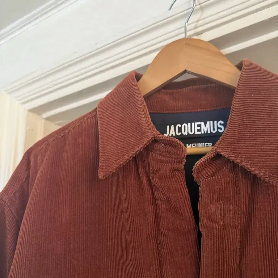 자크뮈스 Jacquemus 르므니에 패딩 셔츠 자켓