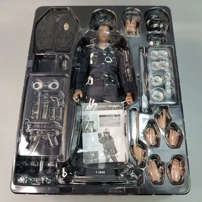 핫토이 MMS129 터미네이터2 T-1000 Hot Toys