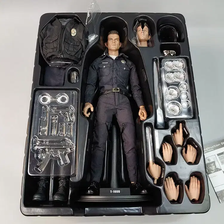 핫토이 MMS129 터미네이터2 T-1000 Hot Toys