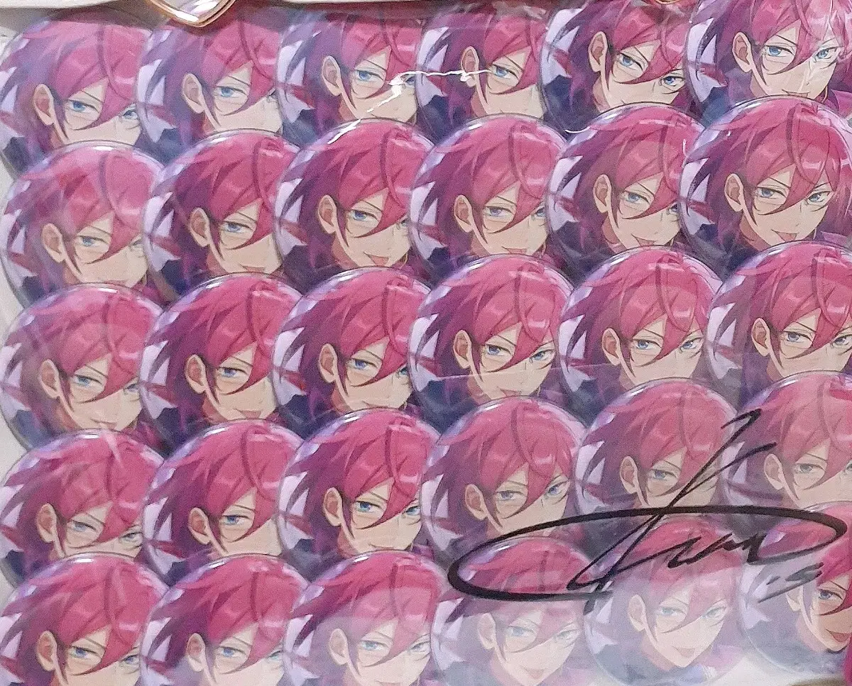 I am selling 30 Angsta Saegusa Ibara SS Gakfu can badges