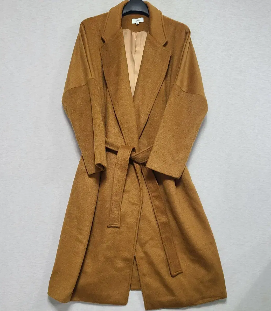 Plion wool belted coat M100 â'¬1106