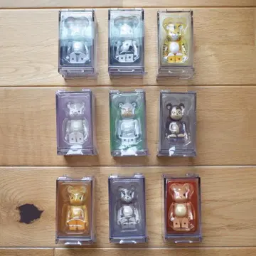 베어브릭 홍콩 한정판         9종 한정 세트