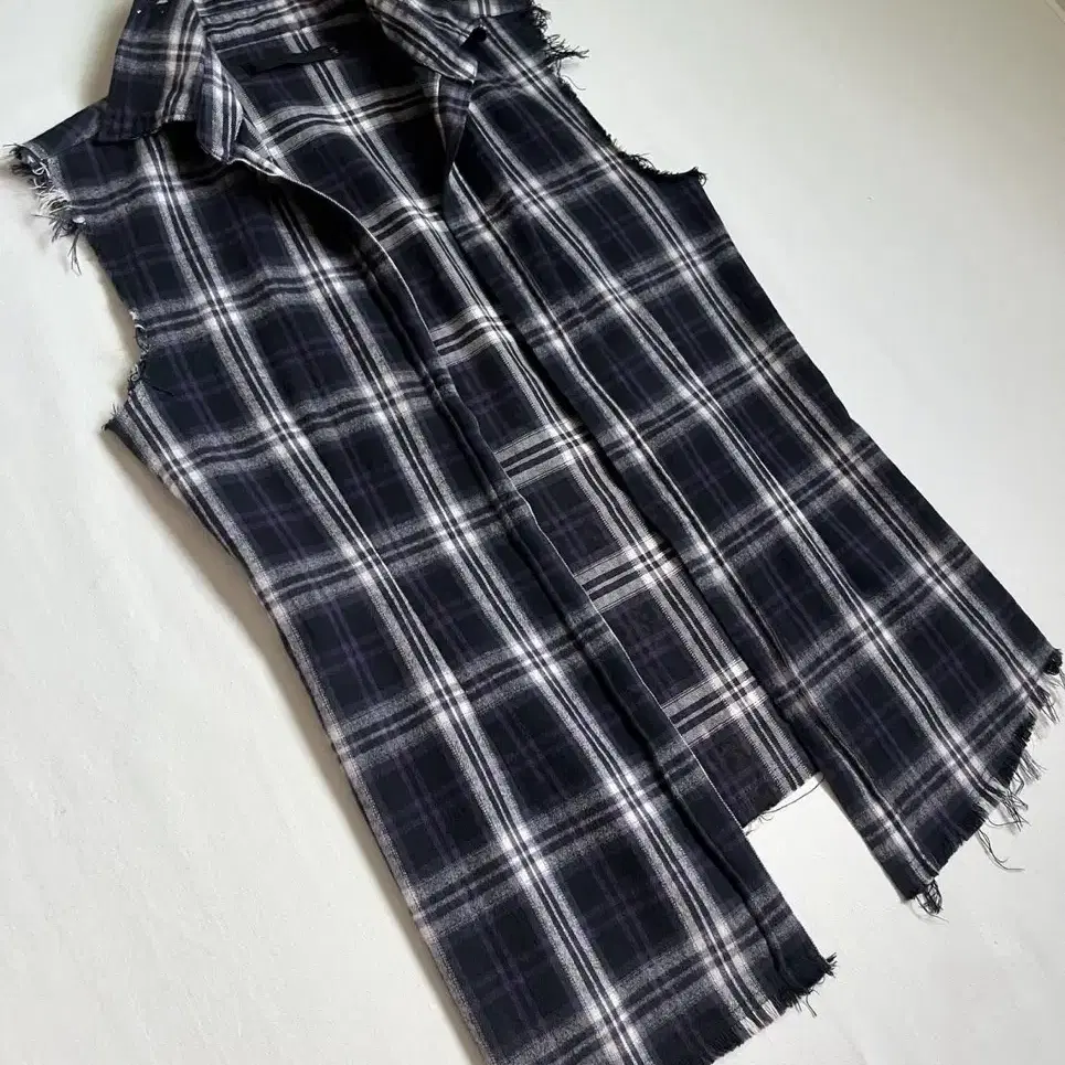 Fuga Python Sleeveless Check Shirt