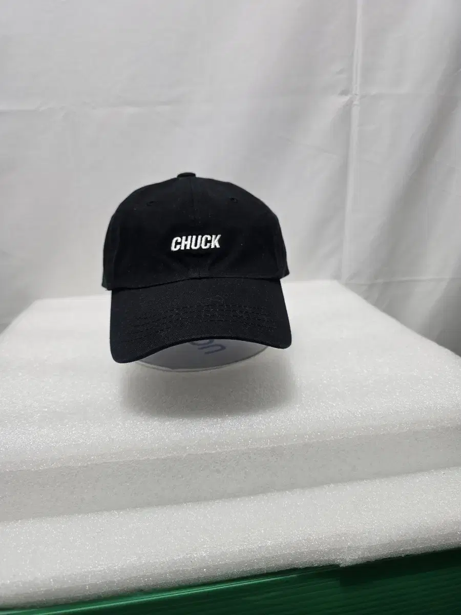 Chuck Hat