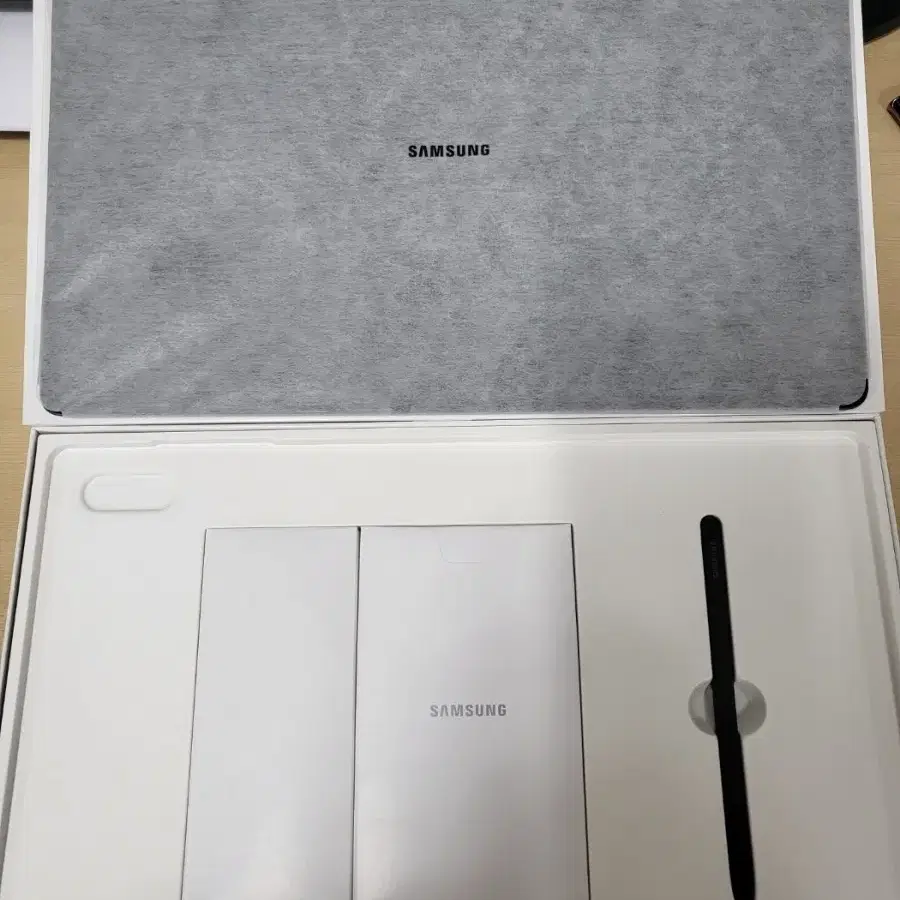 갤럭시탭S8울트라5G 128GB SM-X906N자급제 셀룰러