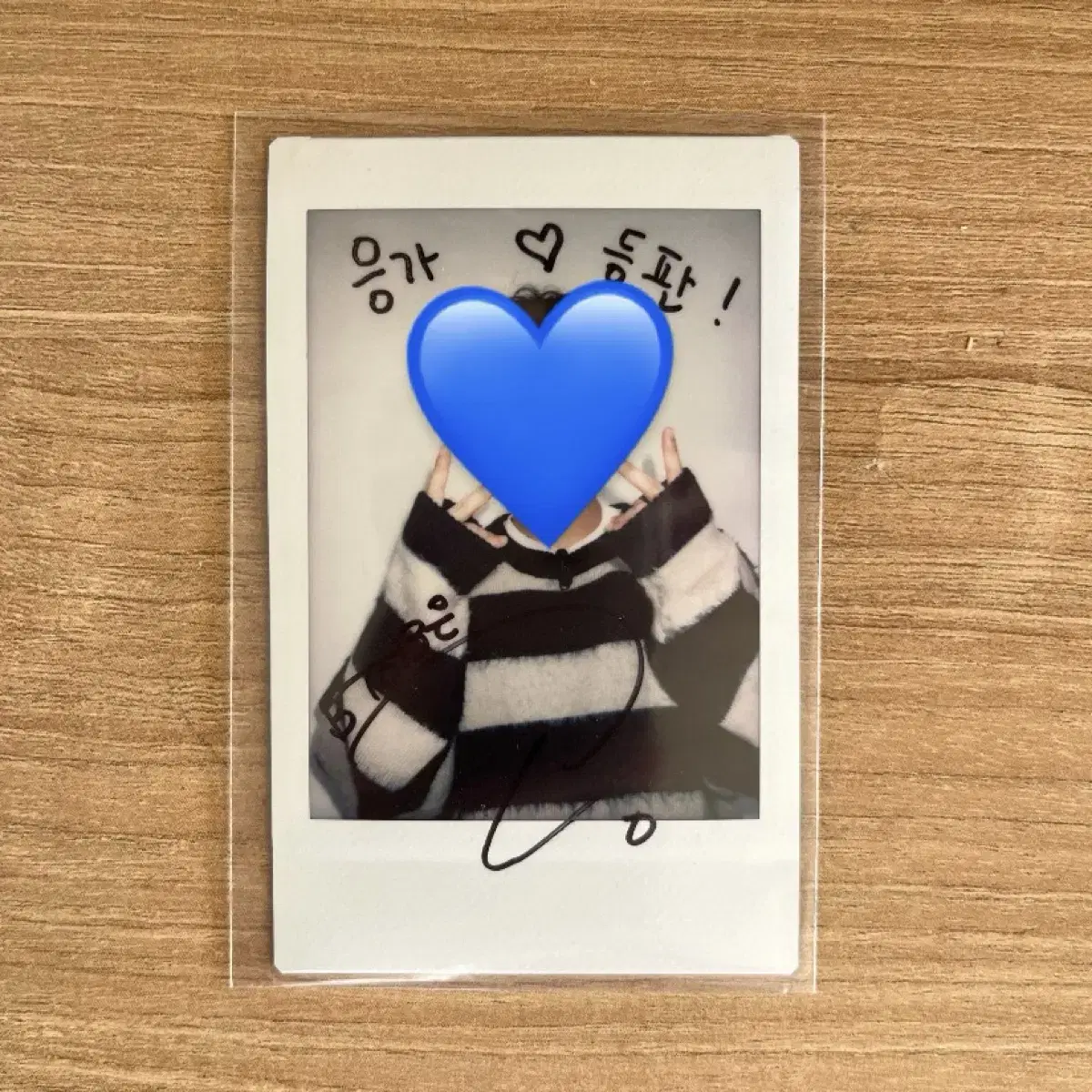 btob seo eunkwang sign polaroid