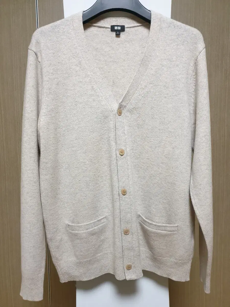 Uniqlo Knitted Cardigan XL