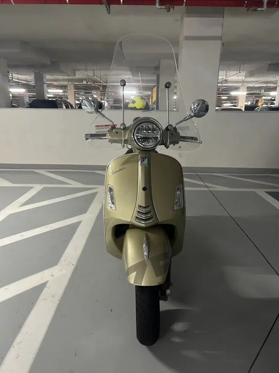 베스파21년식 75주년 스폐셜차량300cc