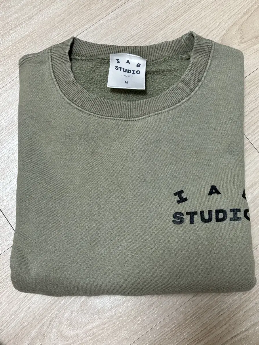 iappstudio Man to Man Olive M size