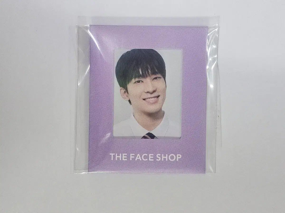 Seventeen The Face Shop wonwoo 증사