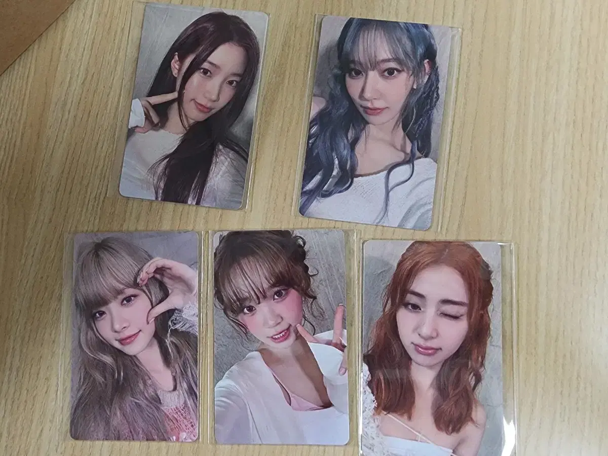 Le sserafim EASY photocard Kakaotalk Gift pre-order benefit Unreleased photocard