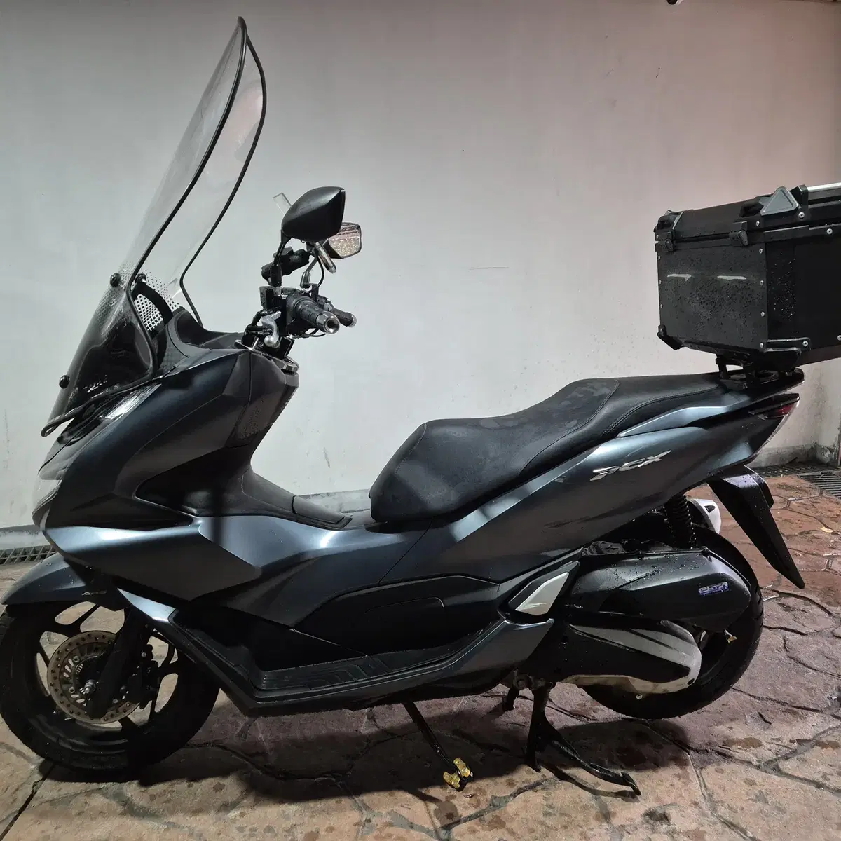 9. 22년식 PCX125 ABS 중고바이크