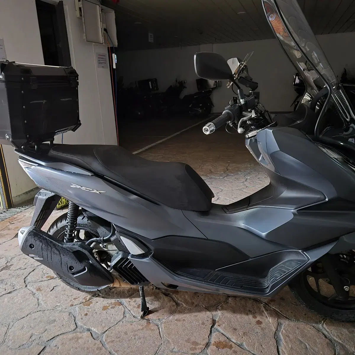 9. 22년식 PCX125 ABS 중고바이크