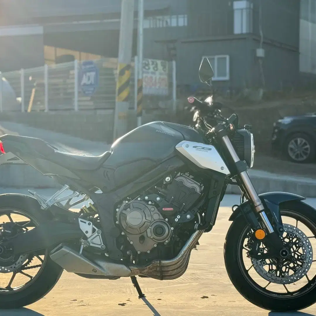 혼다 cb650r 2021년 / 9천키로수 / 투채널블박 판매합니다