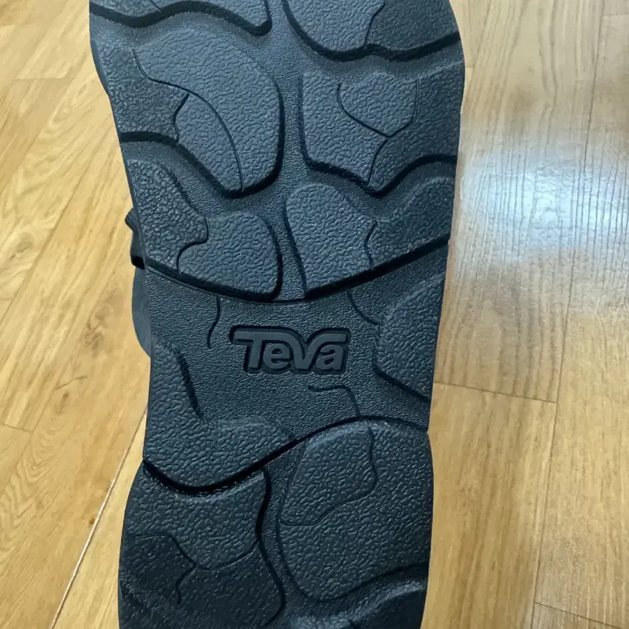 Teva 테바 쪼리 새상품 250