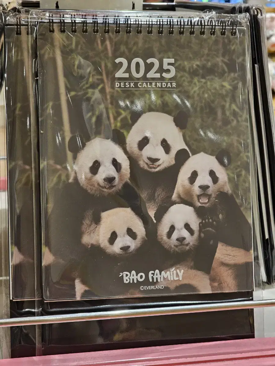 List Price) 2025 Bao Family Desk Desk Calendar