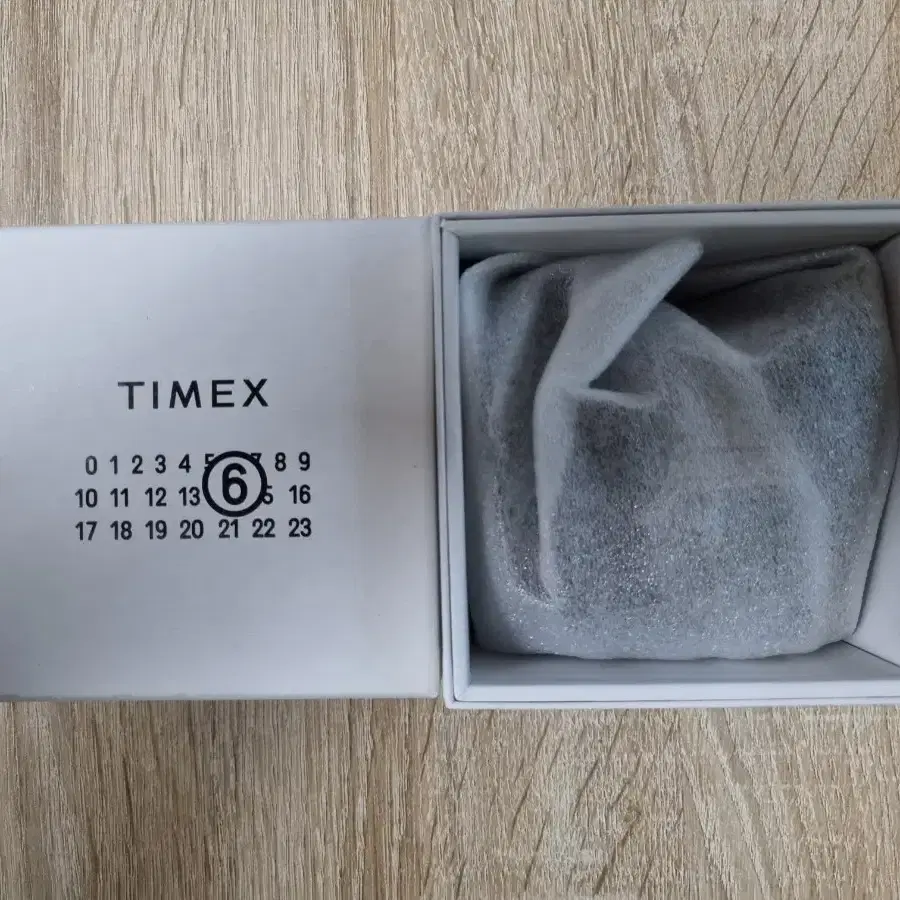 타이맥스 MM6 메종마르지엘라 T80 기프트세트 Timex