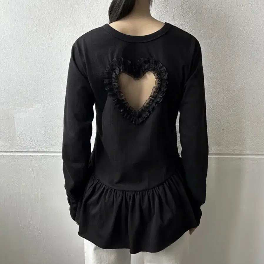 동은 dress T-shirt (black)