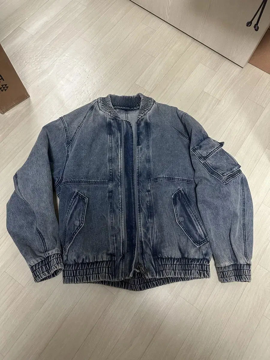 [Genuine] Ilkorso China Kara Jeans Jacket