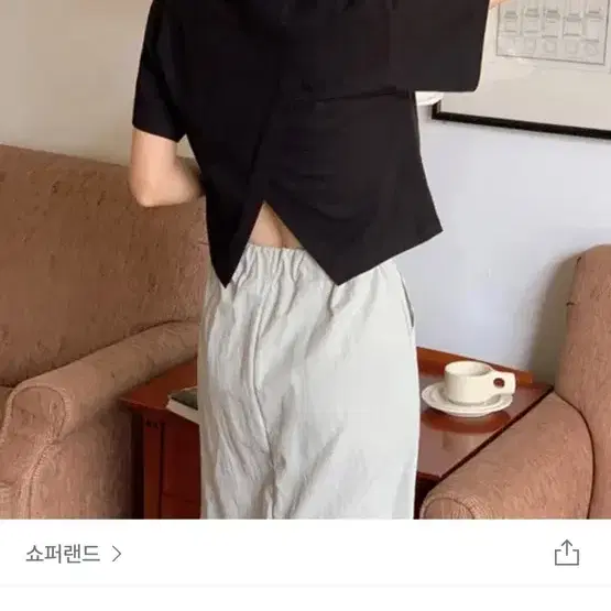 에이블리 지그재그 쇼퍼랜드 뒷트임 슬릿 반팔티