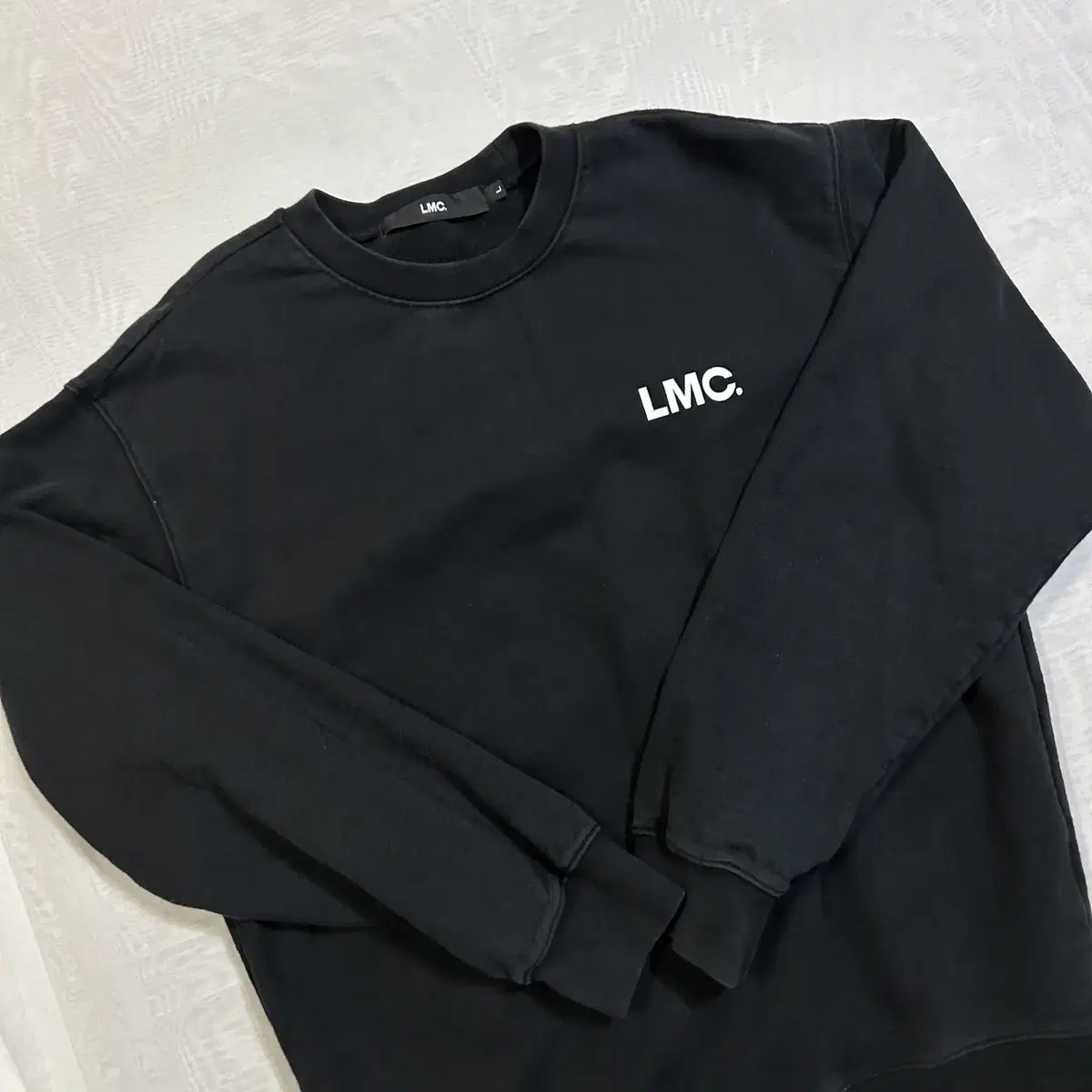 [L] LMC 맨투맨 블랙