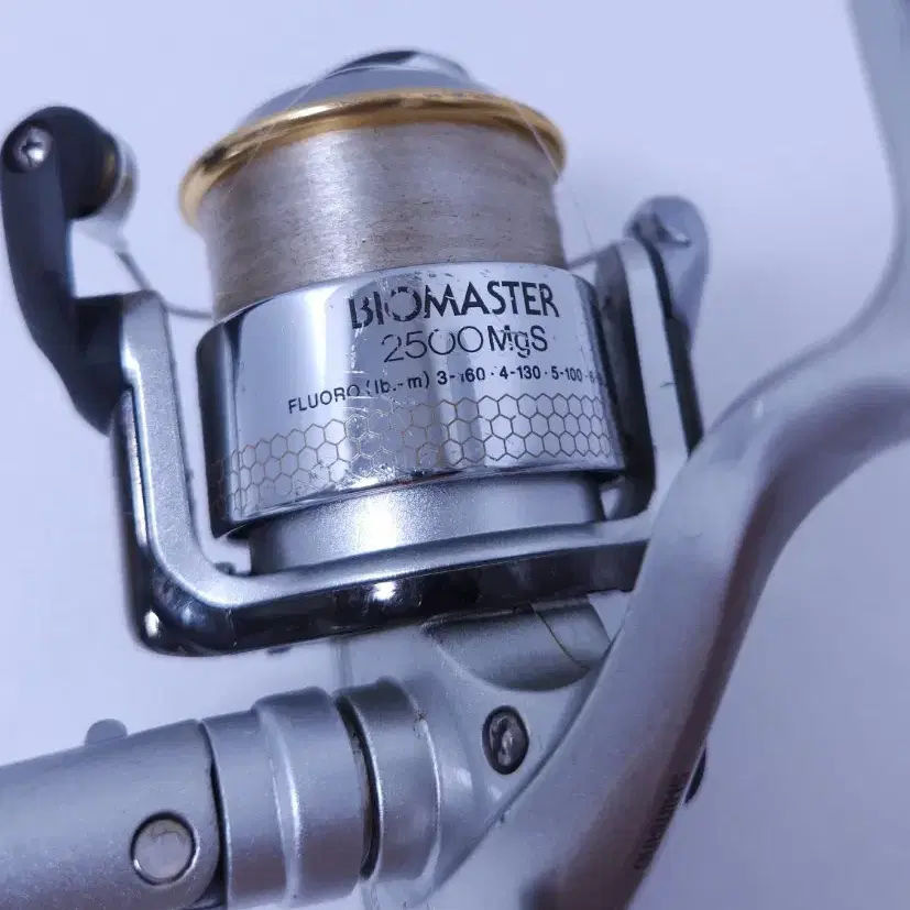 시마노 바이오 마스터 2500 Mgs SHIMANO BIOMASTER