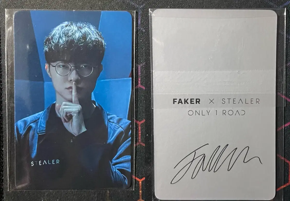 I'm wtsinging the Fei Kerr Steeler collab photo card!