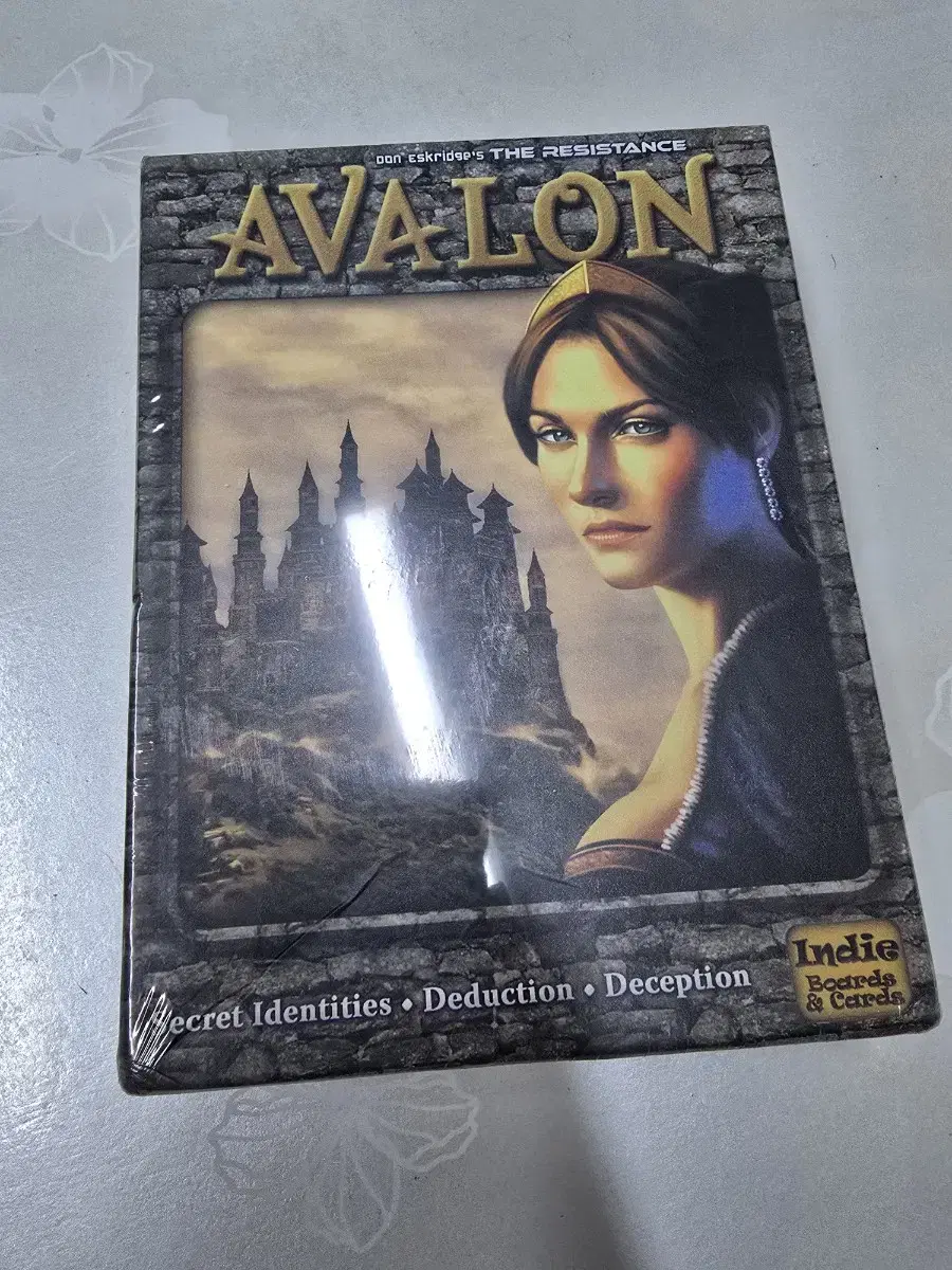 Board Game Resistance Avalon (unsealed noople)